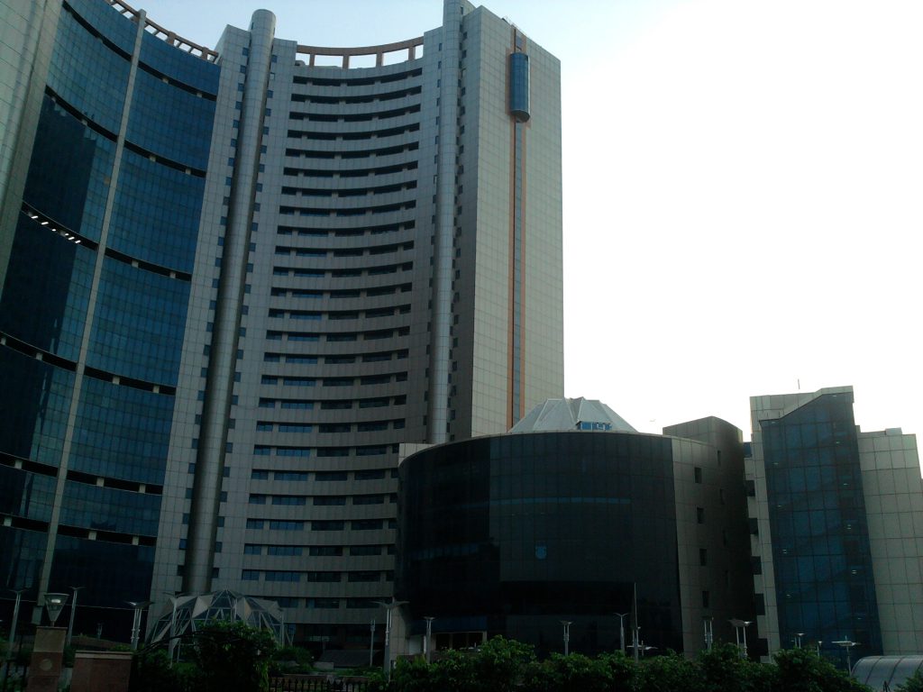 Delhi civic body pulls down unsafe structure near collapse site